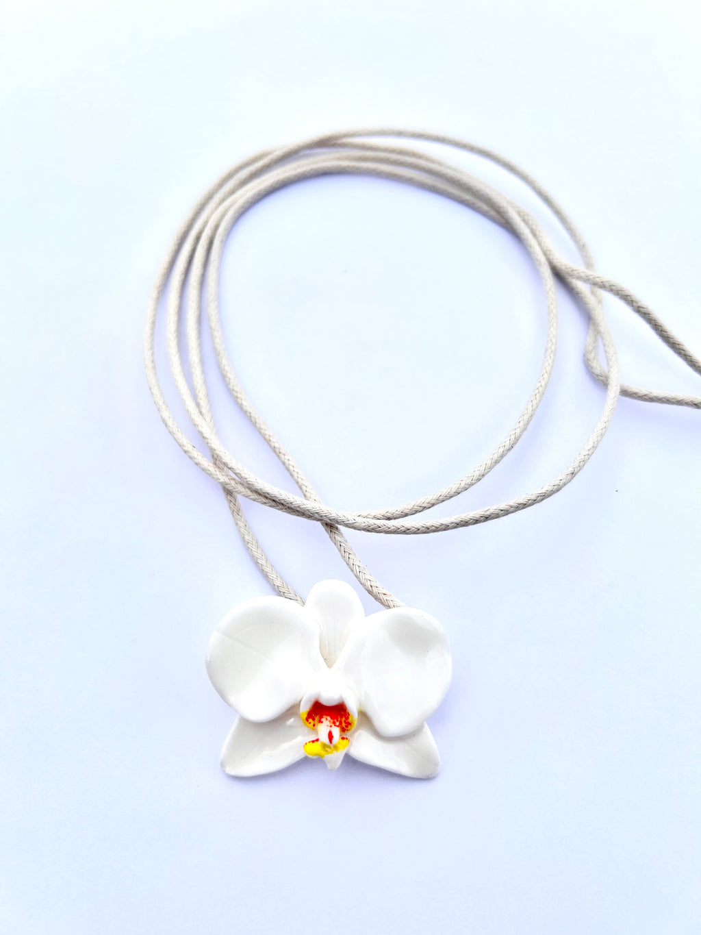 Collar Orquídea Blanca