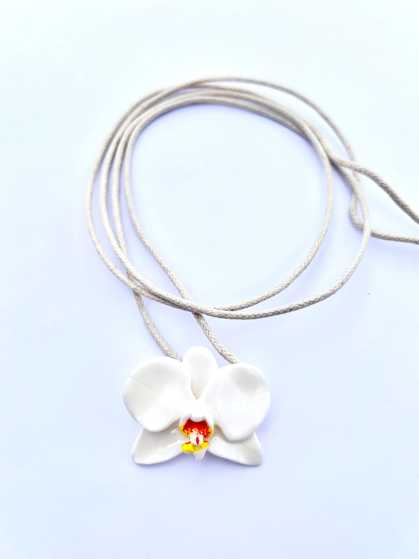 Collar Orquídea Blanca
