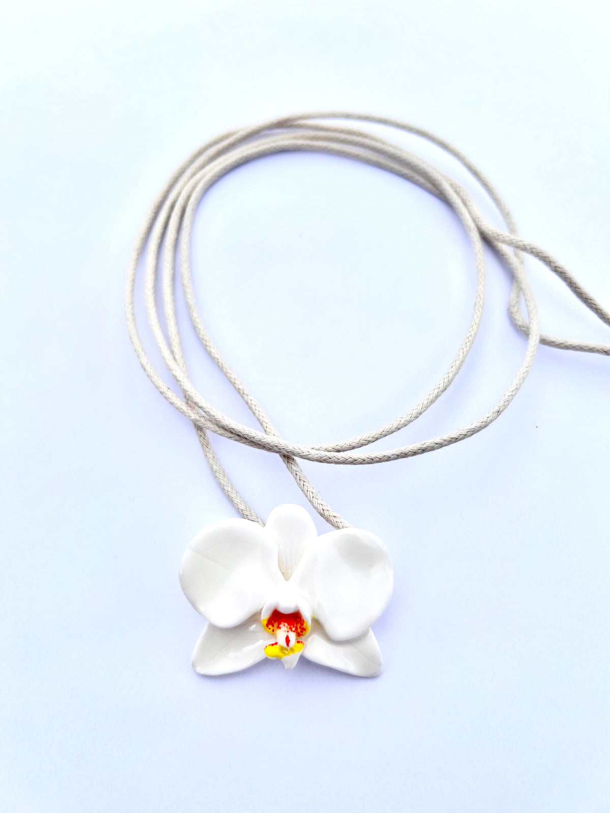 Collar Orquídea Blanca