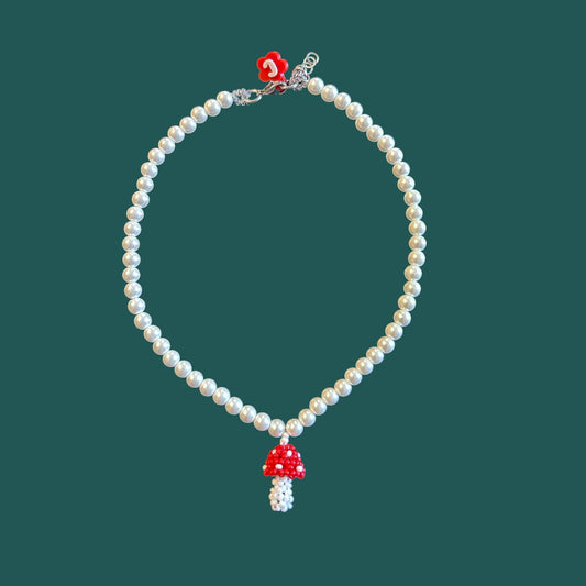 Collar perlas Amanita